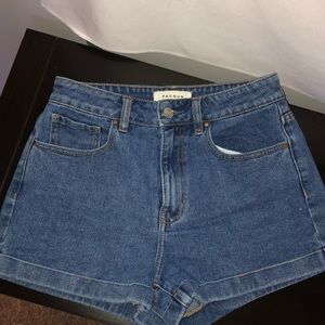 PACSUN JEAN SHORTS SIZE 26